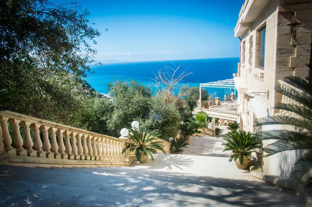 Caposperone Resort Палми Екстериор снимка