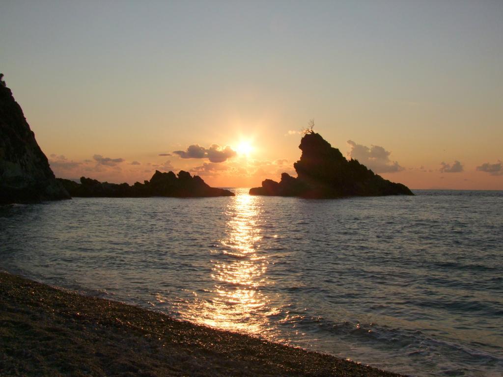Caposperone Resort Палми Екстериор снимка